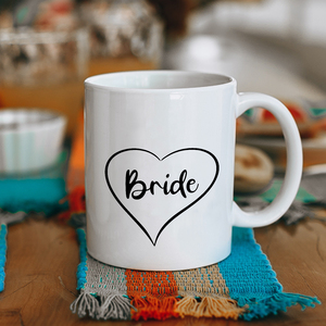 Ensemble de tasses en céramique pour mariés, design cœur, tasses de couple pour mariage, style minimaliste, tasses à café blanches imprimées à l'écran - Product Image 5