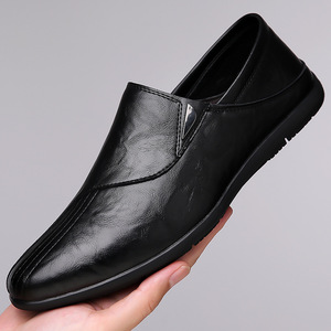 Mocasines de cuero para hombre, suela suave, punta redonda, zapatos informales de negocios, color negro, marrón, talla 986 - Product Image 1