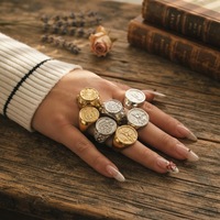 18K Vergoldeter Heiliger Benedikt Medaillenring-Set Gold-Silber-Ton Kreuzmotiv Gravierte Buchstaben Relief für Gemeindemitglieder