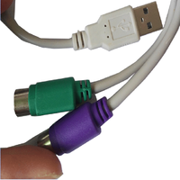 Workstation USB Putih ke Keyboard dan Mouse Mini Din dengan Ujung Konektor Berkode Warna dan Adaptor Mini Din Berbentuk Cetakan
