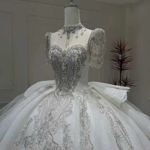 Robes de mariée de luxe modernes Xx25, faites à la main, avec appliques en cristal, robe de bal de chapelle longue jusqu'au sol, élégante, manches courtes - Product Image 3