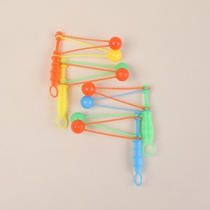 Gran oferta, Bola de doble toque Mini, agitador de mano de plástico colorido para niños, juguete pequeño de plástico - Product Image 5