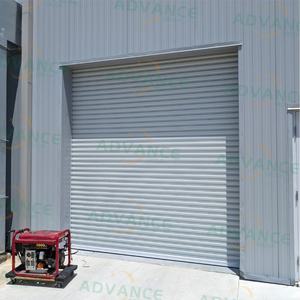 Porte de garage à enroulement isolée en acier électrique résistante au vent, technologie de pointe - Product Image 4