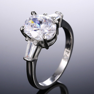 Anello Ovale a Quattro Punte per Donna, Elegante con Zirconi, Regolabile, Regalo di Nozze, Gioiello Minimalista - Product Image 6