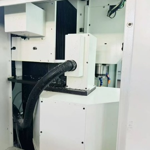 เครื่องกลึงซีเอ็นซีแนวตั้ง YASHU MACHINERY รุ่น YS850 แบบ 3 แกน แกนหมุนเดี่ยว ระบบควบคุม FANUC สำหรับงานขนาดกลาง ความแม่นยำสูง - Product Image 3