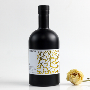 Botella de vidrio en aerosol con pintura negra para Vodka <span class=keywords><strong>Gin</strong></span> Rum Tequila Whisky Brandy Licor con estampado en caliente - Product Image 1