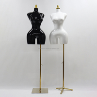Mannequin féminin brésilien HOT de Guangzhou, grande taille, avec hanches généreuses, en cuir mat doré, demi-corps supérieur