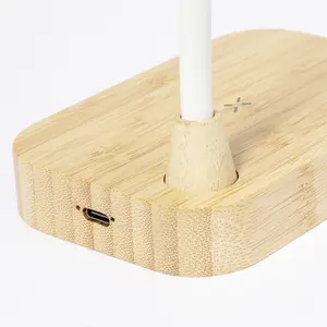 Lampada con Caricatore Wireless in Bambù, Gadget Ecologici - Product Image 3