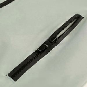 Veste de randonnée coupe-vent monochrome pour homme, avec logo personnalisé, à capuche, épaisse, style safari, imperméable, 100% tissée - Product Image 5