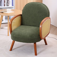 Fauteuil simple de style rétro en rotin vert, fauteuil en bois massif, salon, loisirs, vintage, balcon, réunion, meubles de maison
