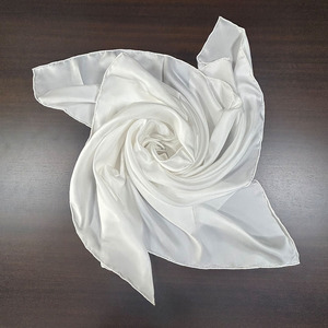 Sciarpa in Pura <span class=keywords><strong>Seta</strong></span> Habotai Bianca 8mm Personalizzata Cinese all'Ingrosso per Pittura e Tintura - Product Image 4