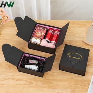 Portagioie magnetico a doppia porta di lusso personalizzato adatto per riporre gioielli e regalarli ai tuoi cari - Product Image 2