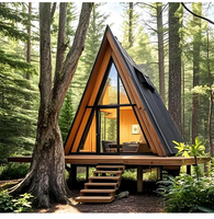 Maison préfabriquée modulaire de style nordique de 97 mètres carrés, cabane en bord de mer, toit en pente à chevrons, bois foncé, bois lourd