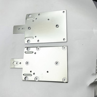 Pièces de pied presseur pneumatique double aiguille en acier Durkopp Adler 0867 pour machines à coudre industrielles, modèle de vêtement 0768 222674 / 0768