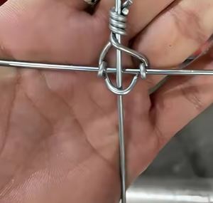 Valla para ganado estilo marca roja aprobada Veterinaria con alambre de acero de alto carbono para sistemas de manejo de ganado Valla para ganado - Product Image 3