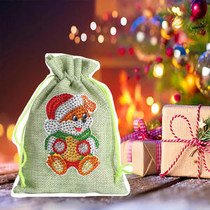 Kit <span class=keywords><strong>de</strong></span> broderie en diamant en mosaïque DIY LS, sac en <span class=keywords><strong>toile</strong></span> <span class=keywords><strong>de</strong></span> <span class=keywords><strong>jute</strong></span> à cordon <span class=keywords><strong>de</strong></span> serrage <span class=keywords><strong>de</strong></span> Noël, <span class=keywords><strong>peinture</strong></span> en diamant, sacs à bonbons, cadeau pour enfants - Product Image 6