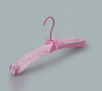 Produits phares : Cintre en tissu rembourré en satin rose avec dentelle pour manteaux épais et robes lourdes