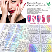 1 SET Autocollants de Nail Art Découpés au Laser, Pochoirs Creux en PET, Décalcomanies de Manucure, 24 Motifs, 96 Formes pour Salon de Manucure et DIY