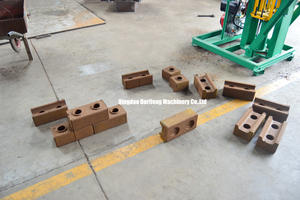 Prensa hidráulica de aceite de <span class=keywords><strong>Adobe</strong></span>, enclavijado Manual <span class=keywords><strong>PDF</strong></span>, maquinaria de fabricación de ladrillos pequeños de arcilla, de tipo manual - Product Image 5