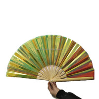 Abanico de mano grande de PVC de 33cm al por mayor con sonido fuerte para decoración de festivales con diseño de bambú para rave y fiesta