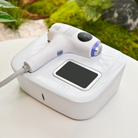 Laser de salon Next-Gen: certifié CE, désinfecté aux UV, polyvalence à 3 ondes