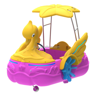 Mini <span class=keywords><strong>bateau</strong></span>-<span class=keywords><strong>dragon</strong></span> électrique en fibre de carbone à manivelle pagaie enfants en plastique eau mini <span class=keywords><strong>bateau</strong></span> à aubes en fibre de verre cygne - Product Image 2