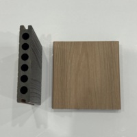 Tarima de Exterior de Madera y Plástico Compuesto, Diseño Moderno, Antideslizante, Coextrusión WPC