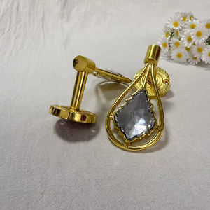 Ganchos de cortina de aleación de Metal Premium JP Factory Direct con accesorios de correa minimalistas modernos acentuados en cristal de lujo - Product Image 5