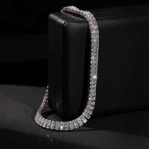 Glamoroso Collar de Tenis de Moissanita en Plata 925 con Corte Brillante Redondo, Elegante Joyería para Bodas y Fiestas, Regalo para Eventos con Estilo - Product Image 5