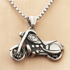 Collier pendentif moto en acier inoxydable, unisexe, style rétro punk, bijoux cadeau - Product Image 1