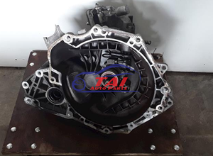 Caja de cambios PD6 de motor usado japonés con rendimiento de funcionamiento fino - Product Image 2