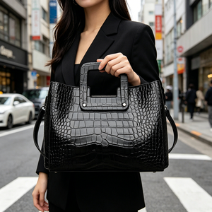Sac fourre-tout en cuir de vachette véritable gaufré <span class=keywords><strong>crocodile</strong></span> pour femme avec poignée supérieure et bandoulière amovible - Product Image 6