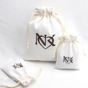 Petits sacs en coton et lin blancs crémeux avec cordon de serrage, sacs cadeaux en lin français pour bijoux - Product Image 6