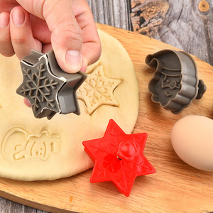Moules à <span class=keywords><strong>biscuits</strong></span> <span class=keywords><strong>de</strong></span> <span class=keywords><strong>Noël</strong></span> en PP, emporte-pièces en plastique avec poignée à ressort pour la pâtisserie, ensemble d'outils <span class=keywords><strong>de</strong></span> cuisine - Product Image 5