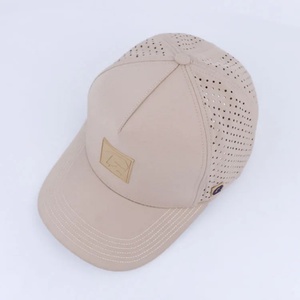 Gorra de Golf Deportiva de Alta Calidad, Original, con Logotipo de Goma Personalizado, Impermeable, Unisex, Gorra de Béisbol de 5 Paneles con Hebilla Metálica - Product Image 3