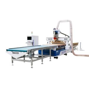 Machine de routeur CNC imbriquée avec chargeur automatique de changeur d'outils et <span class=keywords><strong>table</strong></span> de décharge - Product Image 2