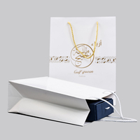 Sacs en papier blancs personnalisés avec logo, pour vêtements, chaussures, emballages cadeaux, sacs de shopping de luxe, avec poignée en ruban
