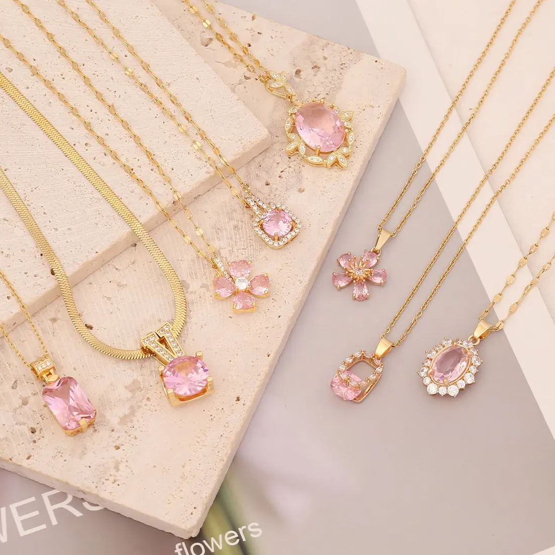 Hot Sale vergoldete rosa Kristall blume Geometrische Anhänger Halskette CZ Strass Schlüsselbein Kette Anhänger Halskette für Frauen