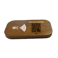 Haut de gamme en bois QR Code Menu NFC Sign Scan pour afficher le menu Table en bois QR Code NFC Menu Tag