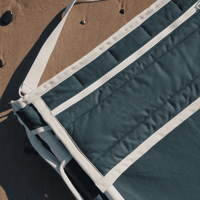 Chaise de plage inclinable avec dossier rembourré réglable, cadre en aluminium compact et portable, avec sangle, pour l'extérieur, la plage, le bord de la piscine