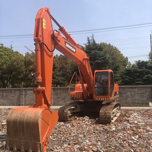 รถขุดไฮดรอลิกแบบตีนตะขาบ DOOSAN DH220LC-7 มือสอง สภาพดีเยี่ยม คุณภาพเชื่อถือได้ พร้อมใบเสนอราคาที่แข่งขันได้ ขาย - Product Image 2