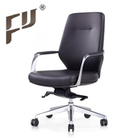 Fauteuil de bureau pivotant en cuir moderne et professionnel FURICCO, hauteur réglable, structure en bois, accoudoirs fixes, garantie 5 ans