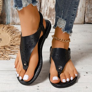 2025 estate sandali a fondo piatto da donna fascia elastica a punta larga a punta cava intagliata in pelle dietro pantofole piatte da esterno da spiaggia - Product Image 3