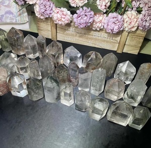 Tour de quartz fantôme tour de quartz de jardin naturel en gros à vendre - Product Image 2