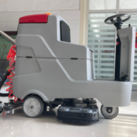 Autolaveuse autoportée 24V à batterie 600W avec double brosse pour le nettoyage des sols en carrelage des centres commerciaux et ateliers