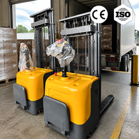 Chariot élévateur semi-électrique portatif de 2 tonnes, portée de levage de 5 mètres, type marcheur, pour la vente