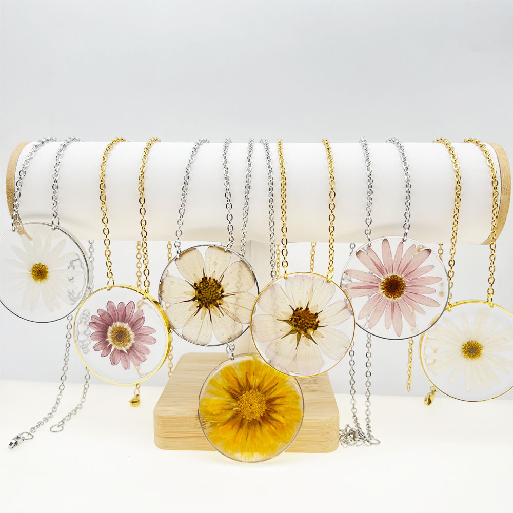 Collier Avec Pendentif En Résine époxy - Bijou Artisanal Coloré - Chaque Pendentif Livré Avec Son Collier - Neuf