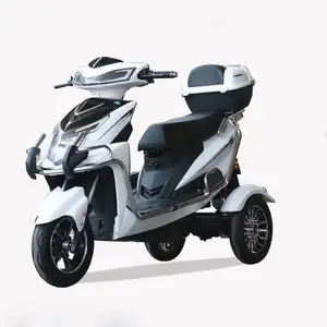 Fábrica de fornecimento direto três rodas Scooter elétrico triciclo motocicleta transportar passageiros ou carga para venda Made in China