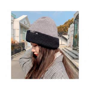 Cappello a secchiello a forma di cuffia a doppio lato dal Design innovativo - Product Image 1