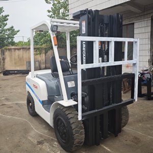 รถยก TCM 3T FD30 มือสอง นำเข้าจากญี่ปุ่น เครื่องยนต์นิสสัน อีซูซุ รถยกดีเซล TCM 3 ตัน - Product Image 3